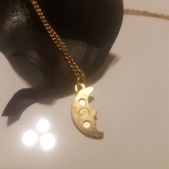 🌛 Polly Pocket Moon Man Necklace - Picture 5 of 5